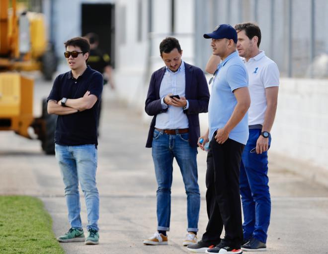 Bai, Longoria, Alemany y Murthy en el primer entrenamiento del Valencia CF (Foto: David González).