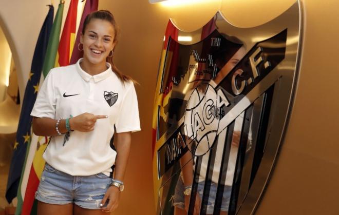 Imagen con la que el Málaga Femenino anunció la renovación de Ruth Acedo (Foto: Málaga CF).