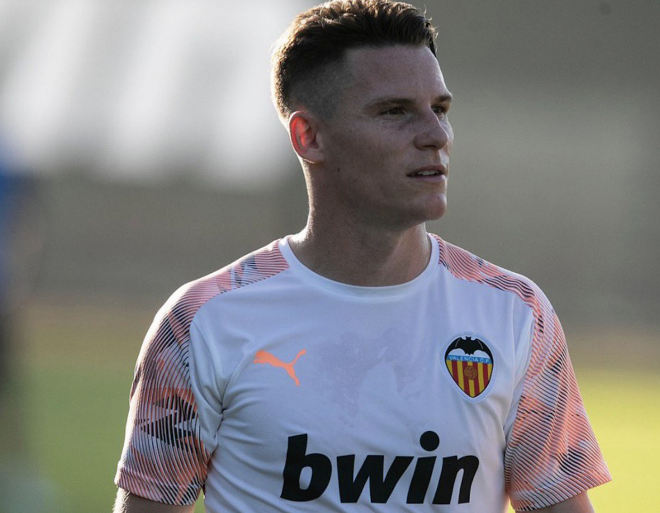 Gameiro no disputó minutos ante el Brighton por precaución