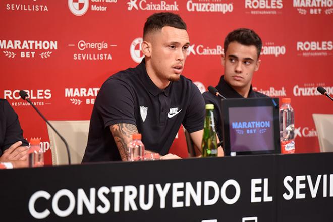 Ocampos, en su presentación con el Sevilla para LaLiga 19/20 (Foto: Kiko Hurtado).