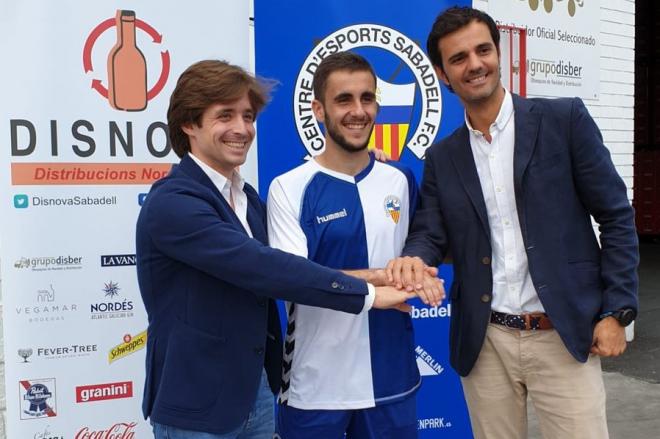 El baracaldés Jurgi Oteo ya ejerce como nuevo jugador del Sabadell.