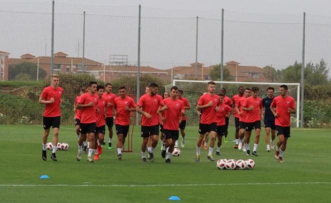 Primer entrenamiento del Sevilla Atco  (Foto: Kiko Hurtado).