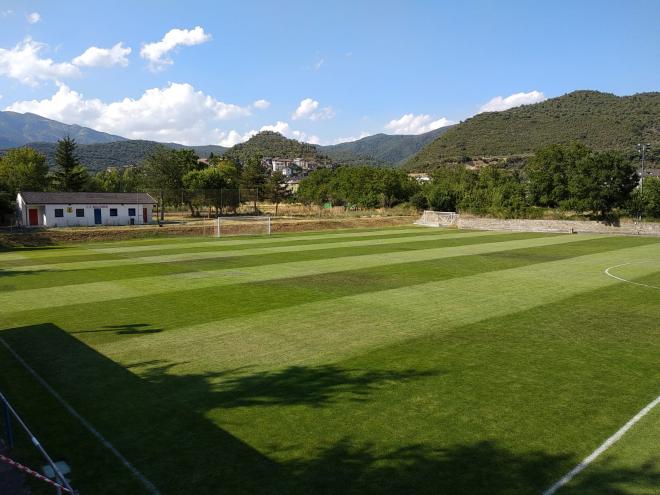 El campo de fútbol Villaboya, en Boltaña, escenario del Real Zaragoza-Peña Ferranca.