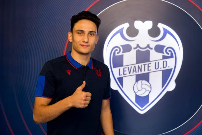 El centrocampista ofensivo Giorgi Kochorashvili se ha convertido en nuevo futbolista del Atlético Levante. (Foto: Levante UD)