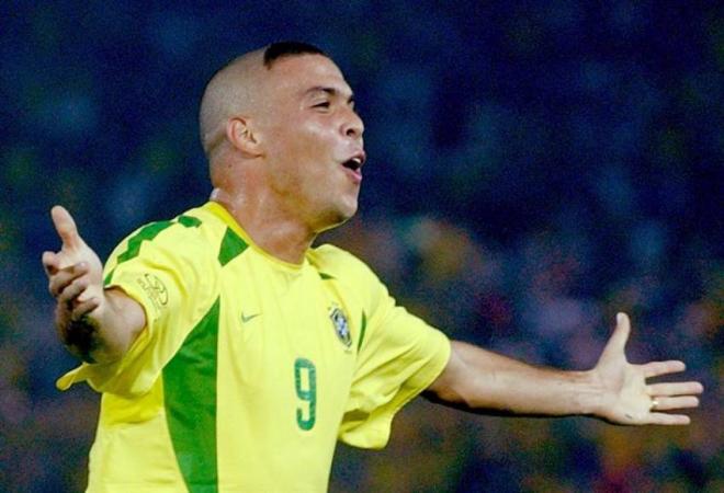 Ronaldo celebra un gol con Brasil durante el Mundial de 2002 (Foto: EFE).