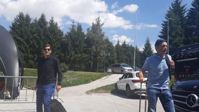 Alemany y Marcelino llegan a Suiza tras hablar de los fichajes del Valencia CF con Anil Murthy y Peter Lim