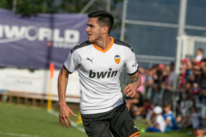 Maxi Gómez en su debut (Foto: Valencia CF).