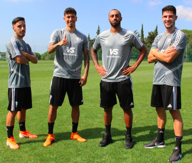 Algunas de las nuevas caras del Cádiz, durante un entrenamiento (Foto: CCF).