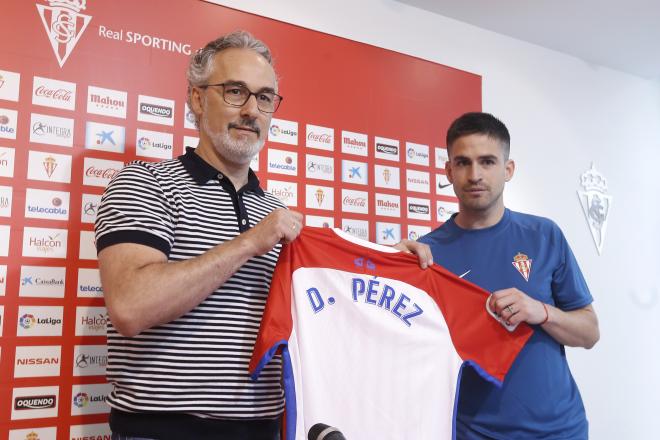 Día de la presentación de Damián Pérez como nuevo jugador del Real Sporting de Gijón (Foto: Luis Manso).