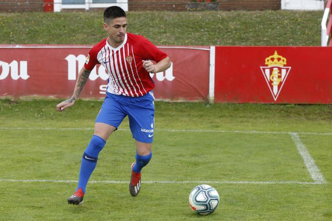 Damián Pérez durante su presentación (Foto: Luis Manso).