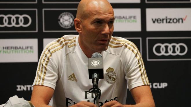 Zidane, en sala de prensa (Foto: EFE).