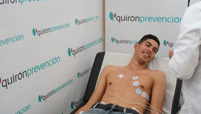 Carlos Fernández, en el reconocimiento médico (Foto: Sevilla FC).