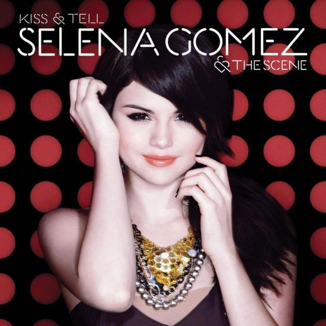 Portada de un disco de Selena Gómez 