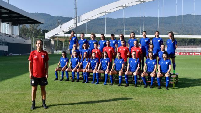 El filial femenino del Athletic Club, que entrena Iraia, ha comenzado su pretemporada en las instalaciones de Lezama.