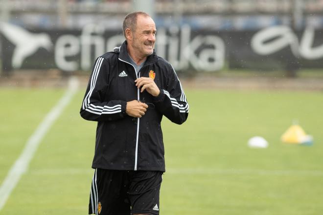 Víctor Fernández, en un entrenamiento (Foto: Daniel Marzo).