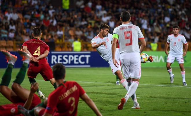 Ferran Torres marcó dos goles en la final del Europeo sub 19. (Foto: UEFA)