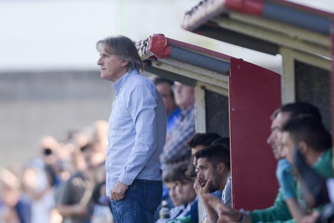 Sergio Egea durante el partido ante la Ponferradina (Foto: Real Oviedo).