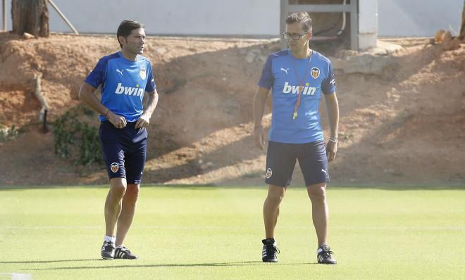 Marcelino, junto a Ismael Fernández, preparador físico (Foto: Valencia CF