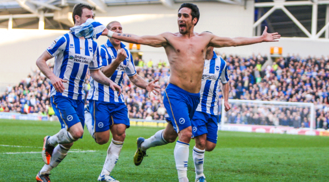 Vicente celebra un gol con el Brighton (Foto: Brighton)
