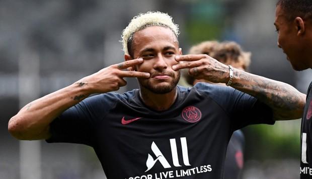 Neymar, en un entrenamiento con el PSG.