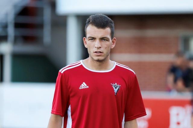 Iñigo Vicente, uno de los cedidos por el Athletic, pierde protagonismo en el Mirandés (Foto: Edu DF/ BLACKSWAN).