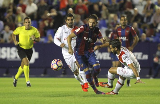 Morales en el último encuentro contra el RCD Mallorca. (Foto:Levante UD)