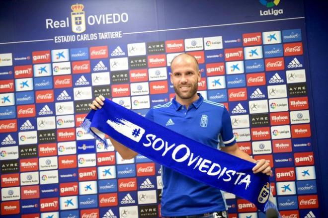 Ortuño, en su presentación con el Real Oviedo (Foto: RO).