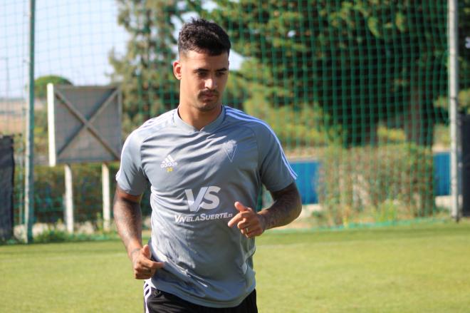 Nano Mesa durante su primer entrenamiento con el Cádiz (Foto: CCF).