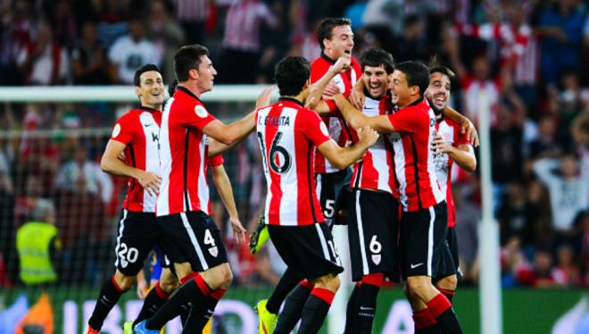 Los jugadores del Athletic celebran un gol en la Supercopa de 2015.