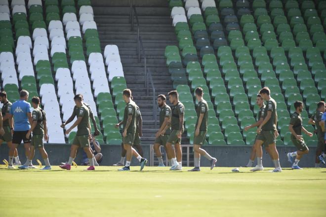 Primer entrenamiento de Borja Iglesias en el Betis. (Foto: RBB).