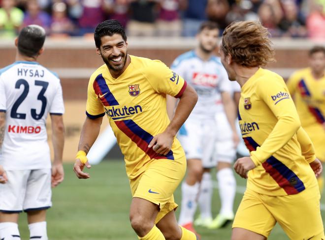 Suárez y Griezmann celebran un gol. (Foto: FC Barcelona)
