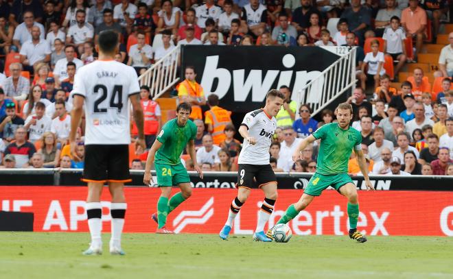 Lance del partido en Mestalla (Foto: David González).