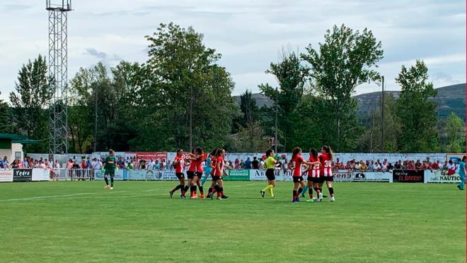Las jugadoras del Athletic celebran un gol. (Foto: Athletic Club)