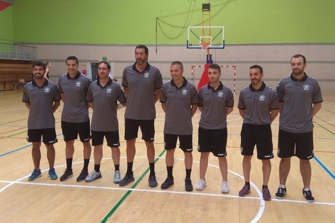 Cuerpo técnico del RETAbet Bilbao Basket encabezado por Alex Mumbrú (Foto: EDB).