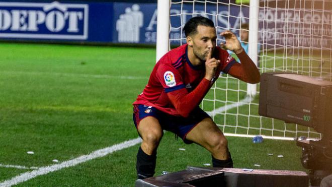 Quique González celebra un gol con Osasuna.
