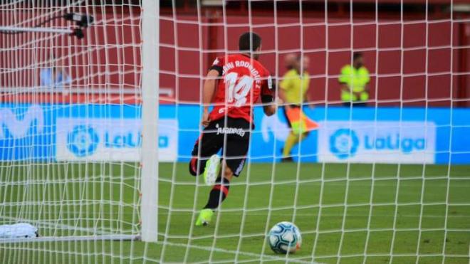 Dani Rodríguez, celebrando su tanto ante el Eibar.