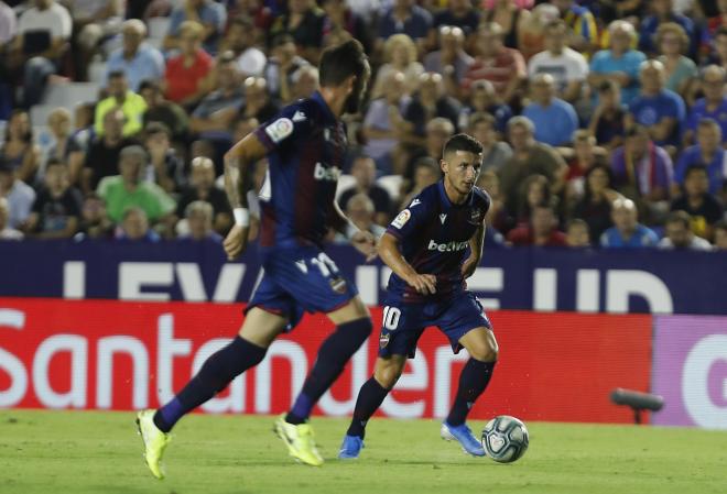 Bardhi en el partido contra el Vilarreal. (Foto: David González)