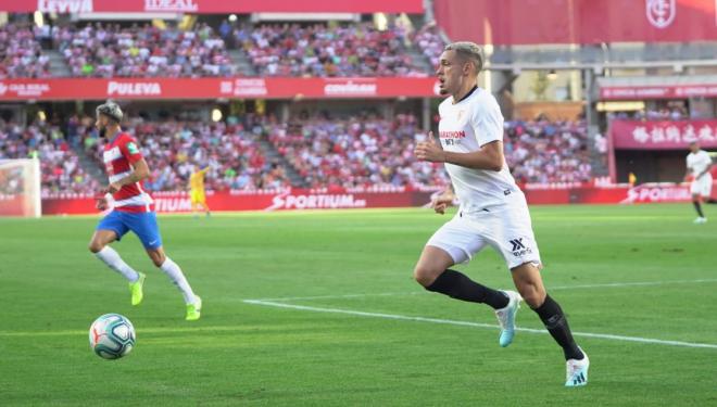 Lucas Ocampos, en el partido ante el Granada (Foto: Sevilla FC).