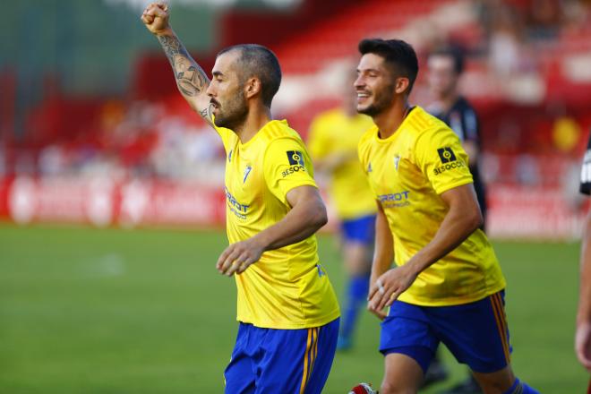 Perea celebra su gol ante el Mirandés en Anduva (Foto: LaLiga).