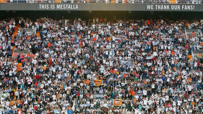 Afición en Mestalla (Foto: Valencia CF)