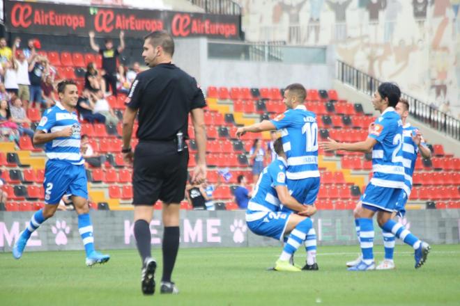 Aketxe celebra su gol en Vallecas (Foto: Iris Miquel).