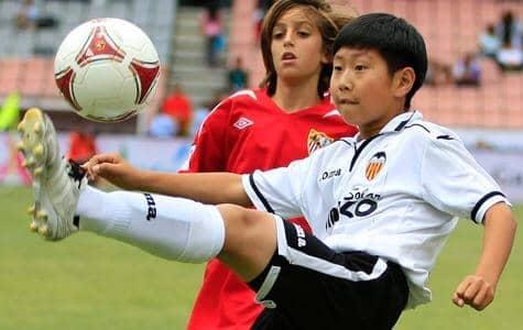 Kangin Lee, con 12 años, en el Torneo Internacional Alevín de Granada (Foto: Valencia CF)