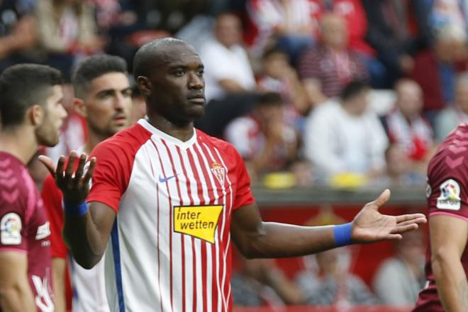 Babin durante un partido con el Sporting de Gijón (Foto: Luis Manso).