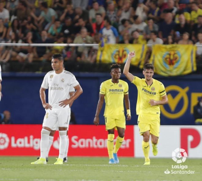 Casemiro se lamenta durante el Villarreal-Real Madrid (Foto: LaLiga Santander).