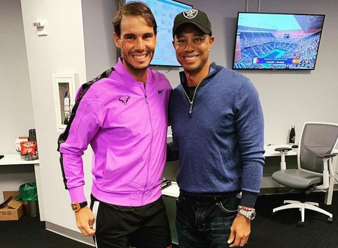Rafa Nadal recibió en el US Open la visita de Tiger Woods (Foto: @ATPTour_ES).