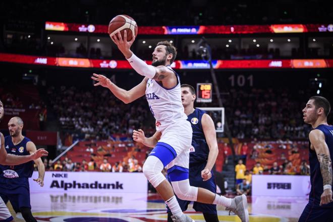 Gallinari, durante el Italia-Serbia.