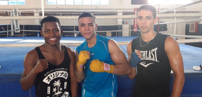 Fran Mendoza, Kevin Baldospino y Tetef listos para batallar (Foto: Euskobox).