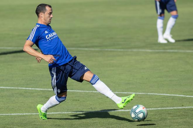 Linares en el partido ante el Tarazona (Foto: Daniel Marzo).