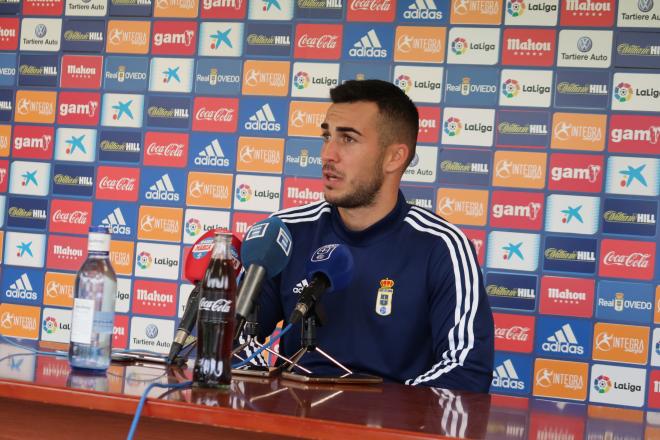 Joselu en la sala de prensa de El Requexón.