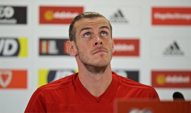 Gareth Bale, en rueda de prensa de Gales.